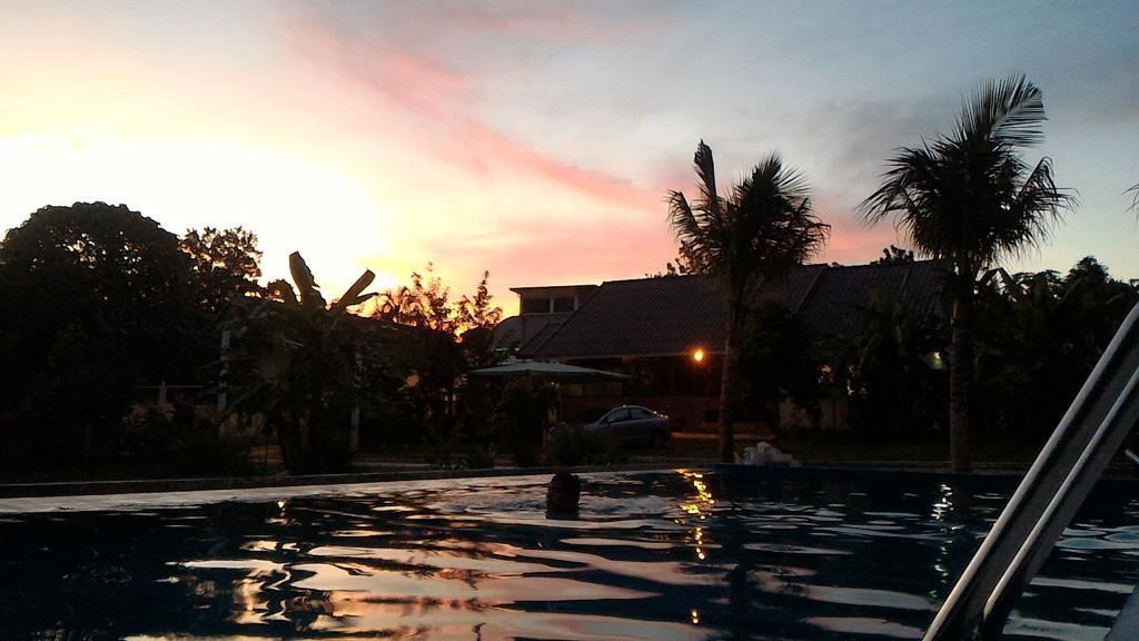 Villa De Mama Rawai エクステリア 写真